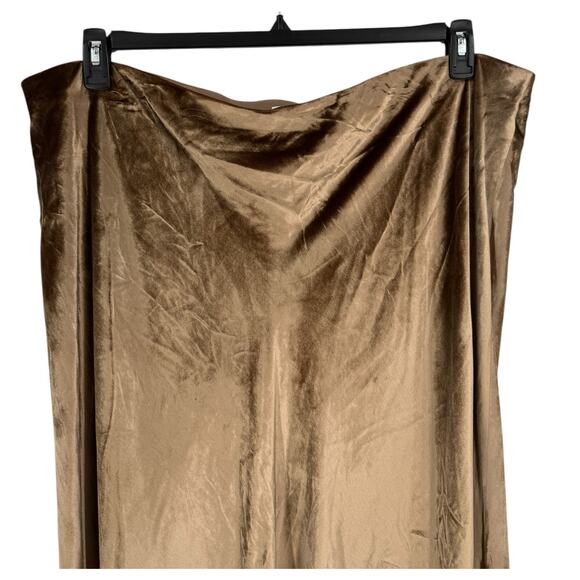 Vince short velvet A-Line skirt gold size 3X - Picture 3 of 7